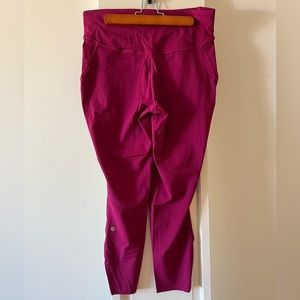 Lululemon 12 Base Pace High Rise Running tight 25”